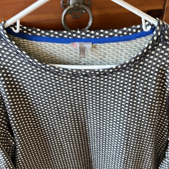 Talbots Women’s navy and white sweatshirt with front pocket, size large. - Picture 2 of 7